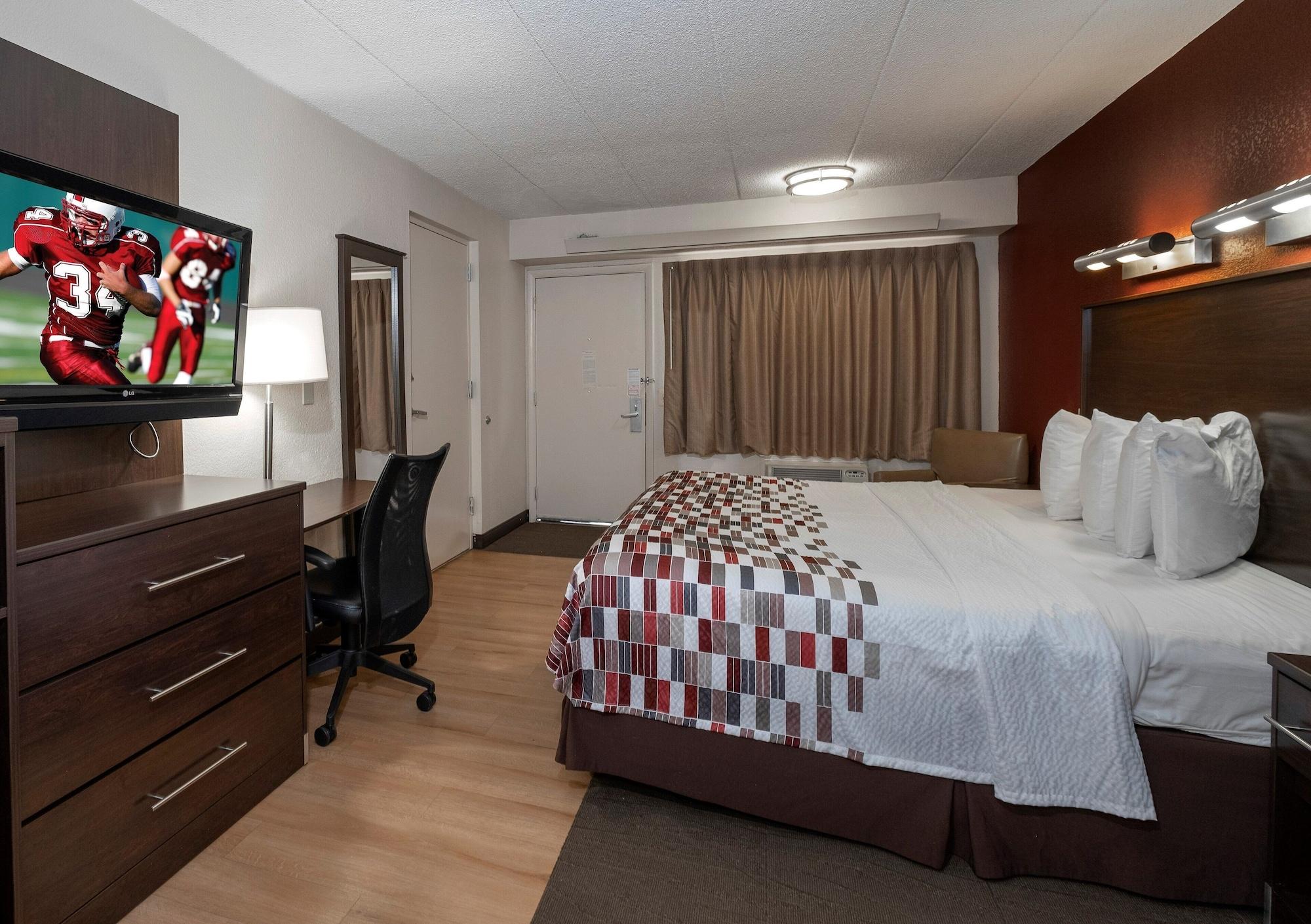Red Roof Inn Cincinnati East - Beechmont Cherry Grove Eksteriør billede