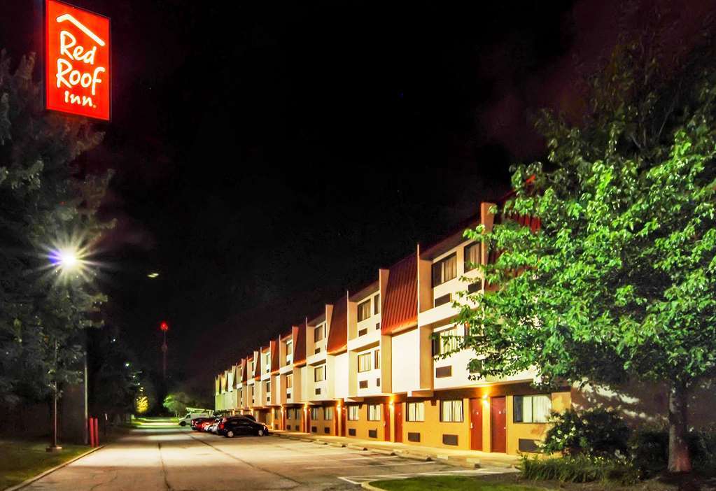Red Roof Inn Cincinnati East - Beechmont Cherry Grove Eksteriør billede